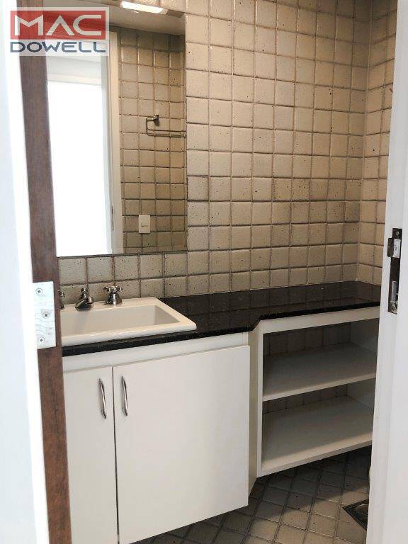 Apartamento para alugar com 2 quartos, 85m² - Foto 17