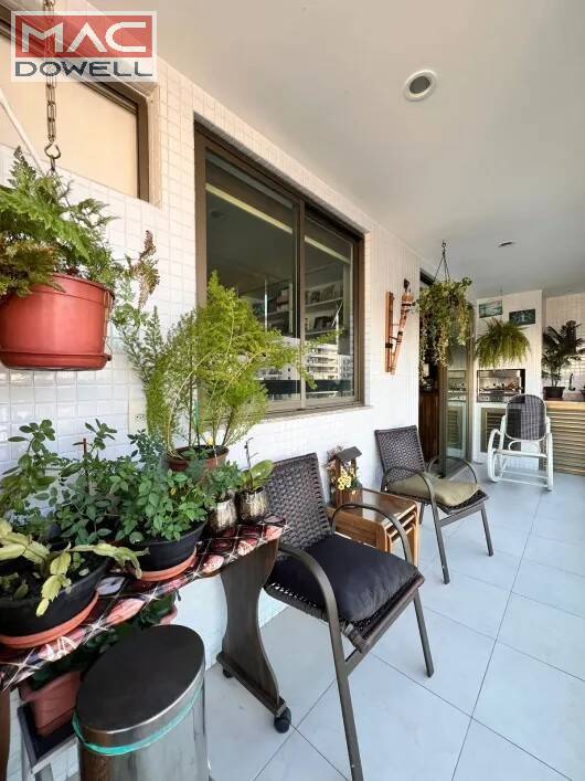 Apartamento à venda com 2 quartos, 90m² - Foto 3