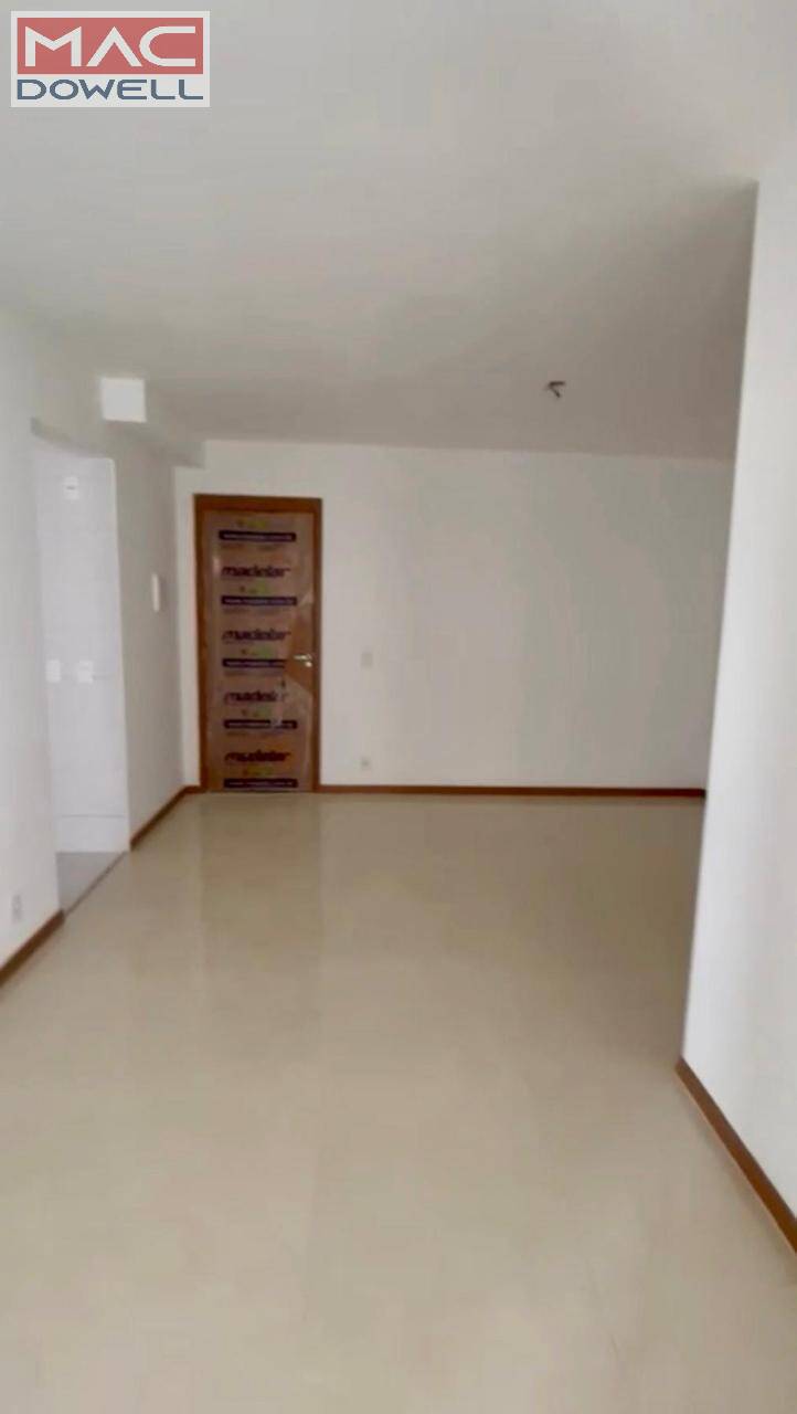 Apartamento à venda com 3 quartos, 75m² - Foto 19